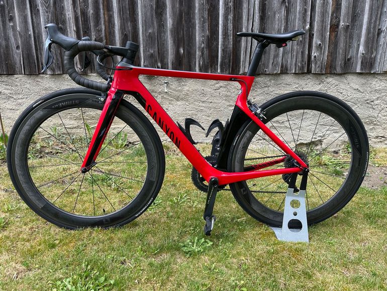 Used Canyon Aeroad CF SLX 8.0 DI2 2018 Road & Gravel, Red — image 1 of 16