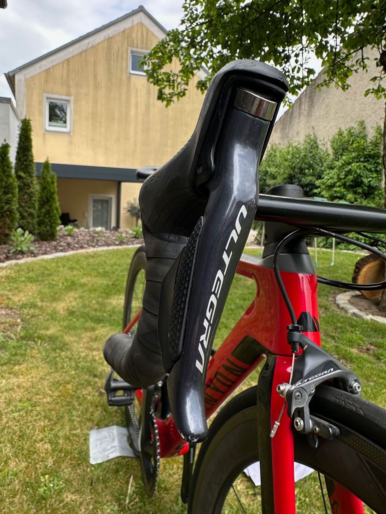 Used Canyon Aeroad CF SLX 8.0 DI2 2018 Road & Gravel, Red — image 8 of 16