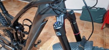 Trek Fuel EXe 9.9 XTR 2024 2024 Mountainbike usato, Nero — immagine 6 di 12