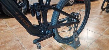 Trek Fuel EXe 9.9 XTR 2024 2024 Mountainbike usato, Nero — immagine 9 di 12