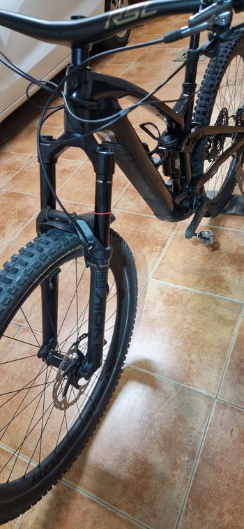 Brugt Trek Fuel EXe 9.9 XTR 2024 2024 Mountainbike — billede 12 af 12