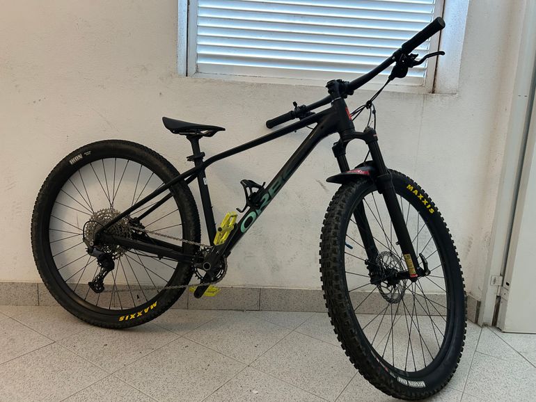 Used Orbea ALMA H20 2022 2022 Mountainbike, Black, 29 — image 2 of 9