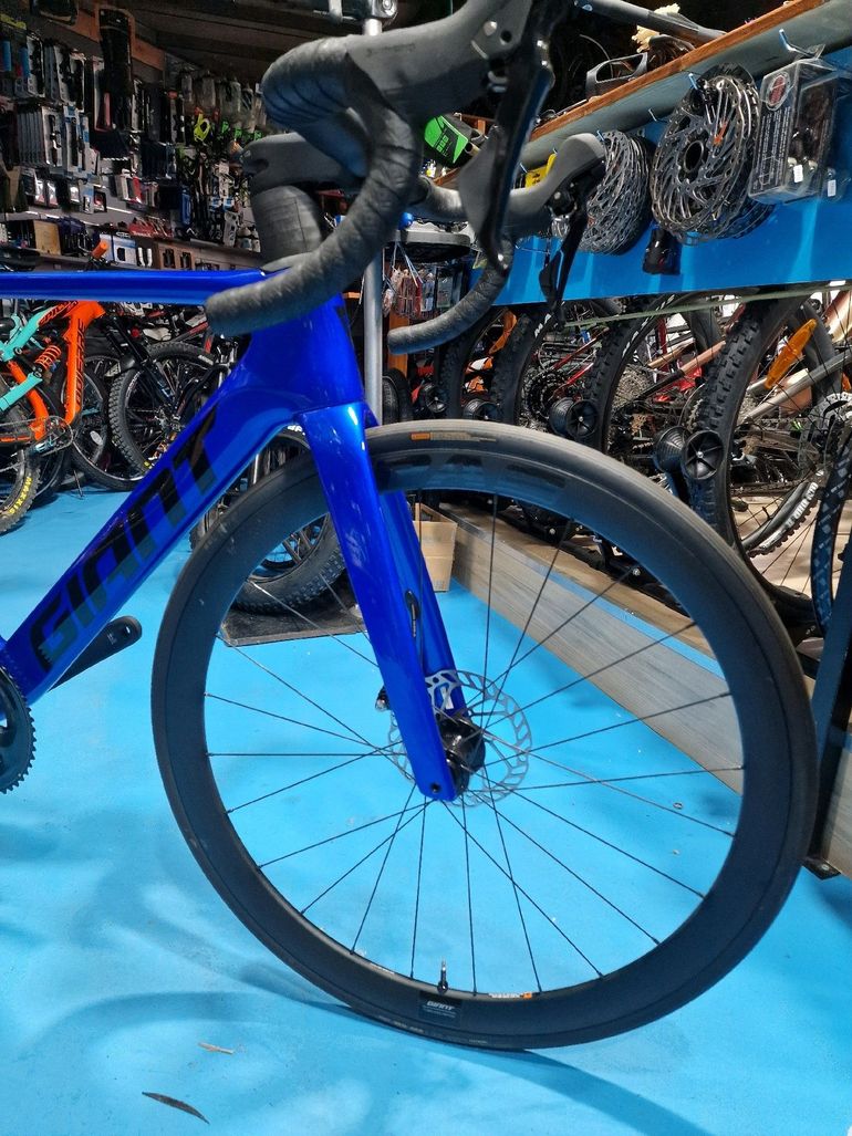 Gebrauchtes Giant Propel Advanced 2 2023 2023 Road & Gravel, Blau — Bild 2 von 8