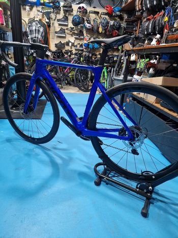 Gebrauchtes Giant Propel Advanced 2 2023 2023 Road & Gravel, Blau — Bild 8 von 8