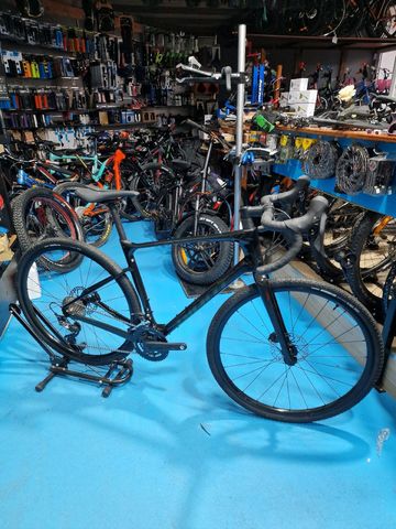Gebrauchtes Giant Revolt Advanced 2 2022 2022 Road & Gravel