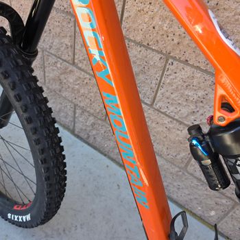 Used Rocky Mountain Instinct Alloy 50 2023 2023 Mountainbike, Orange, 27.5, 29 — image 21 of 23