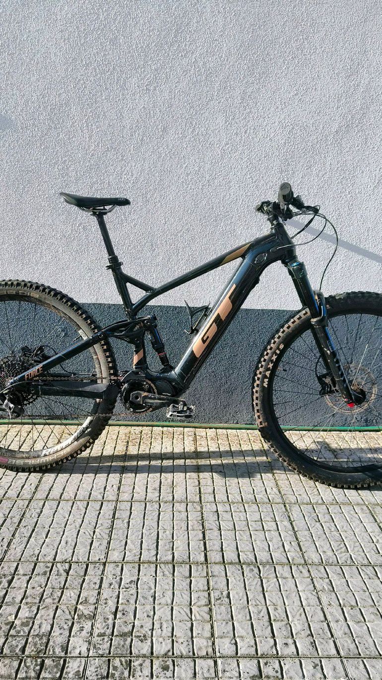 Used GT eForce Amp+ 2022 2022 Mountainbike, Black, 29 — image 3 of 15