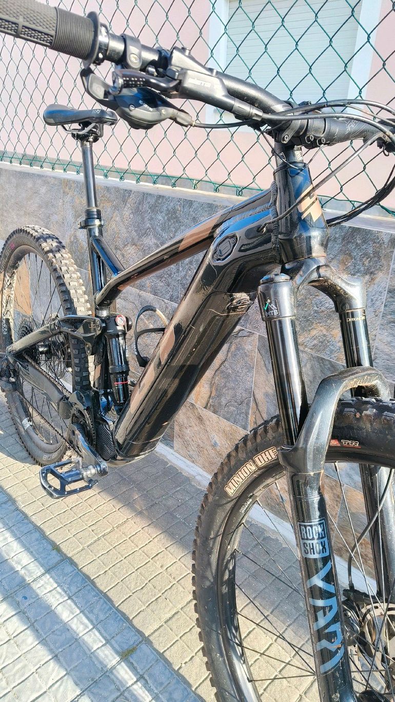 Used GT eForce Amp+ 2022 2022 Mountainbike, Black, 29 — image 13 of 15