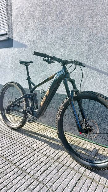 Used GT eForce Amp+ 2022 2022 Mountainbike, Black, 29 — image 4 of 15