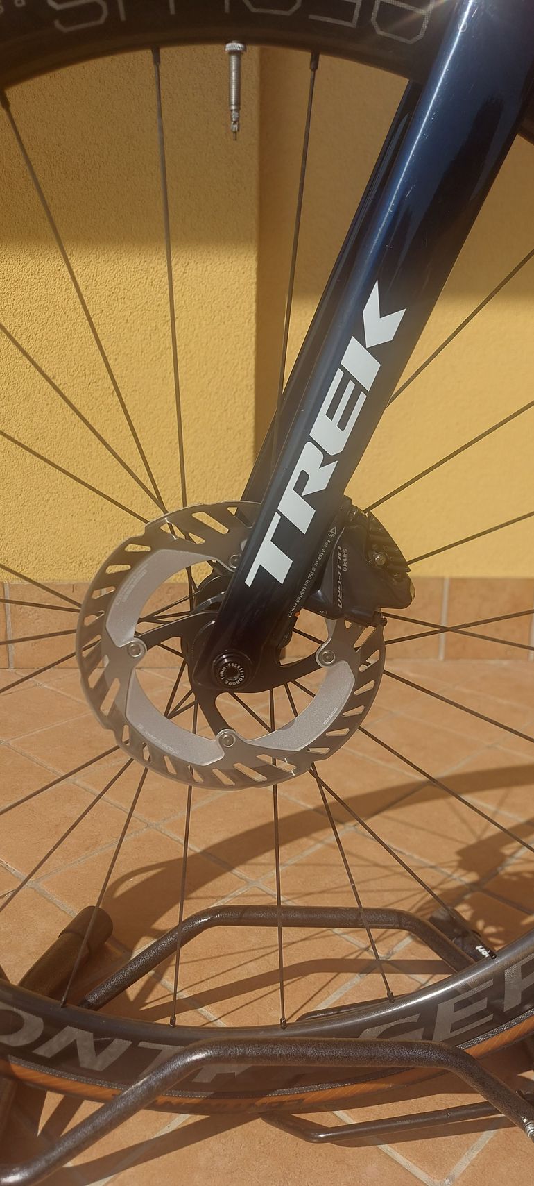 Brugt Trek Émonda SLR 6 2021 2021 Road & Gravel — billede 14 af 18