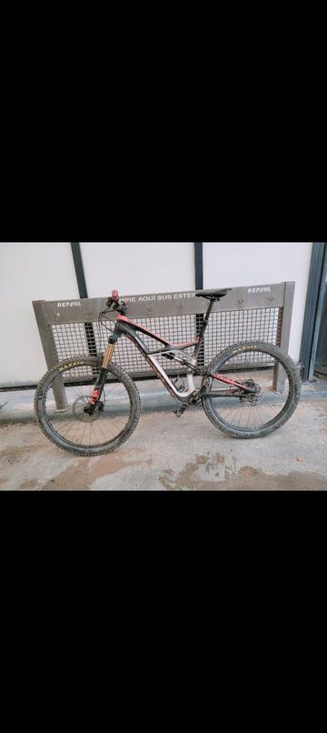 Used Specialized Enduro SRAM X1 2015 Mountainbike, Red — image 6 of 6