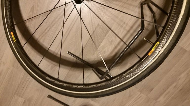 Used Pinarello F8 2018 Road & Gravel, Light Gray — image 8 of 8