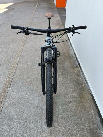 Used Scott Genius 920 2022 2022 Mountainbike, Light Gray, 29 — image 3 of 17
