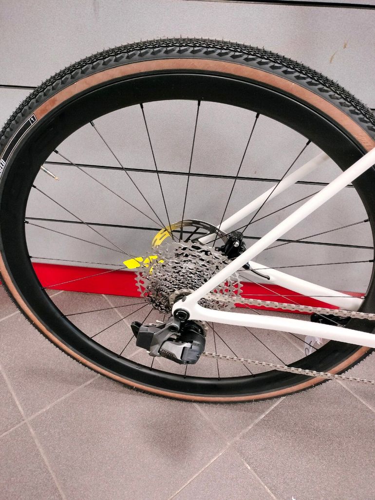 Gebrauchtes Specialized Crux Expert 2025 2025 Road & Gravel, Weiß — Bild 5 von 8