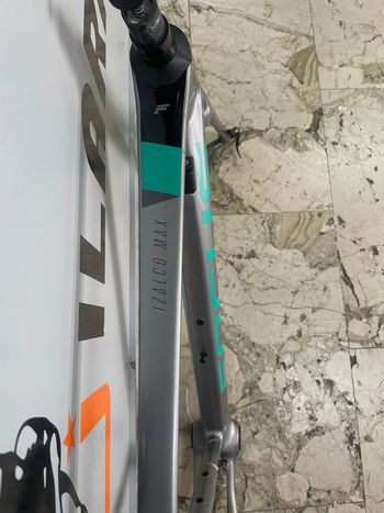 Käytetty Focus IZALCO MAX 9 FRAMESET 2022 2022 Road & Gravel — kuva 2 / 6