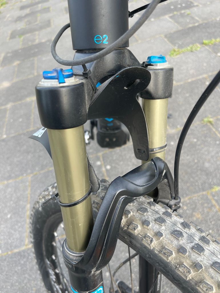 Brugt Trek Powerfly 7FS Plus 2018 2018 Mountainbike — billede 6 af 13