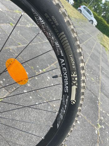 Brugt Trek Powerfly 7FS Plus 2018 2018 Mountainbike — billede 7 af 13