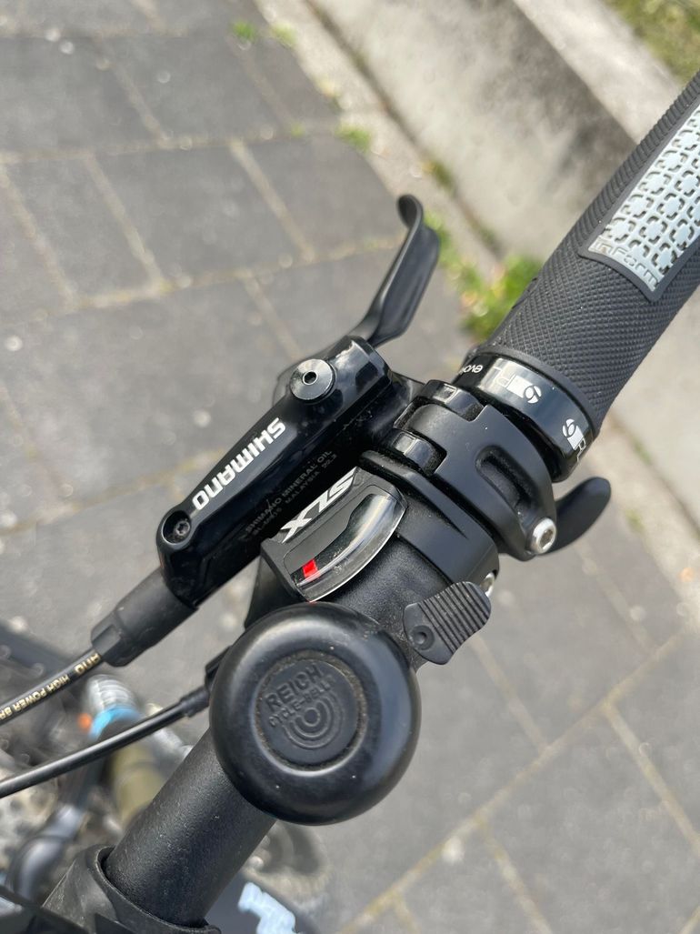 Brugt Trek Powerfly 7FS Plus 2018 2018 Mountainbike — billede 9 af 13