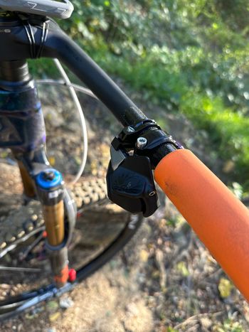 Gebrauchtes Giant Reign Advanced 2024 Mountainbike, Blau — Bild 6 von 9