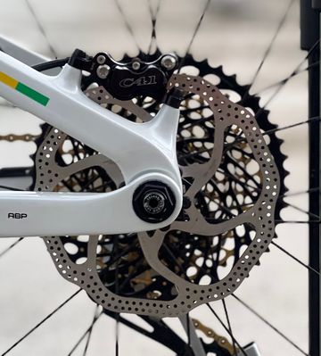 Brugt Trek Fuel Ex UCI 2022 Mountainbike — billede 4 af 9