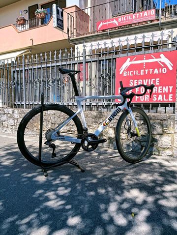 Gebrauchtes Cinelli PRESSURE 2 - ULTEGRA DISC DI2 2024 2024 Road & Gravel