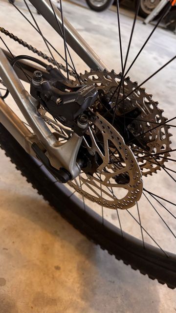 Used Scott Genius 950 2021 2021 Mountainbike, Light Gray, 29 — image 9 of 20
