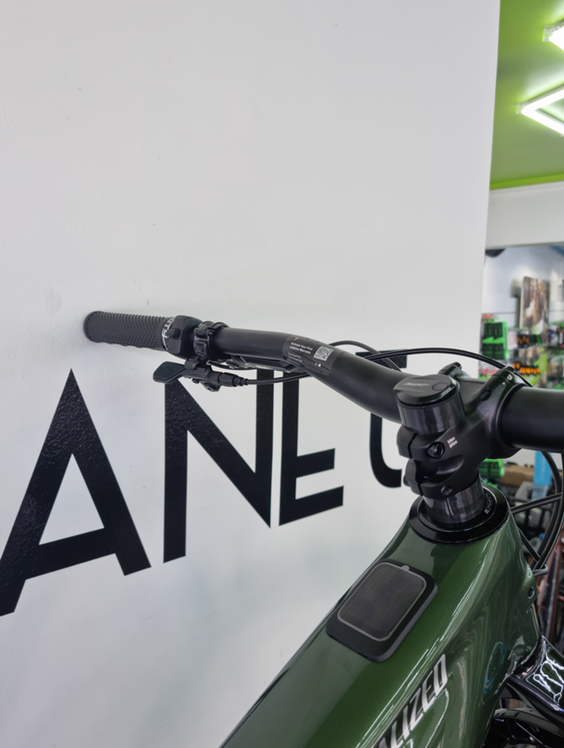 Tweedehands Specialized Turbo Levo 4 Expert 2025 Mountainbike — afbeelding 2 van 7
