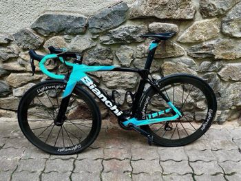 Brugt Bianchi Oltre Shimano Ultegra Di2 2024 Road & Gravel — billede 2 af 5