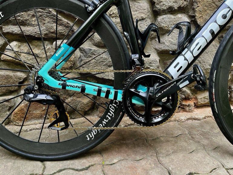 Brugt Bianchi Oltre Shimano Ultegra Di2 2024 Road & Gravel — billede 3 af 5