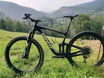 Käytetty Giant Anthem Shimano SLX 2021 Mountainbike — kuva 2 / 3