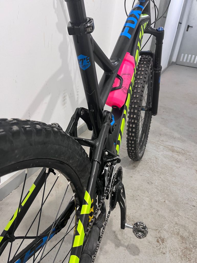Used Mondraker Foxy Shimano Deore 2018 Mountainbike, Black — image 4 of 8