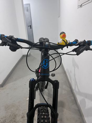 Used Mondraker Foxy Shimano Deore 2018 Mountainbike, Black — image 8 of 8