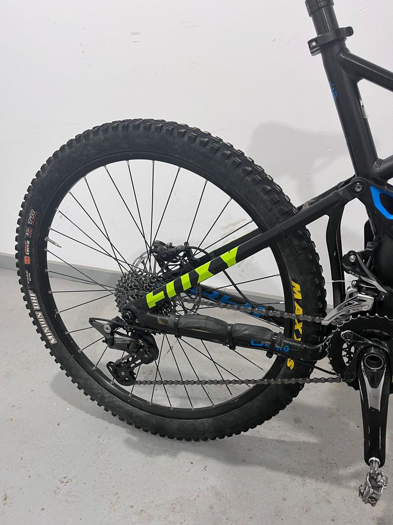 Used Mondraker Foxy Shimano Deore 2018 Mountainbike, Black — image 5 of 8