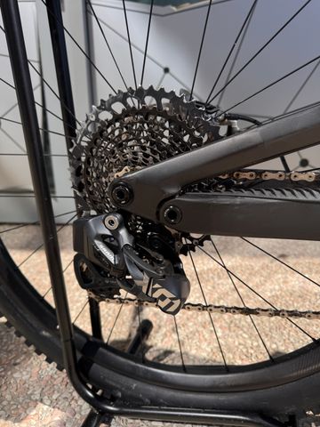 Gebrauchtes Scott Genius ST 900 Tuned 2024 2024 Mountainbike, Schwarz, 29 — Bild 8 von 16