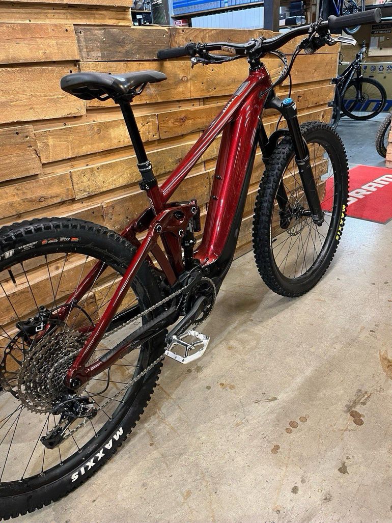 Used Giant Reign E+ 2 2024 2025 Mountainbike, Red, 29 — image 6 of 6