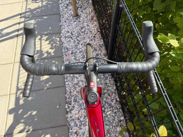 Used Trek Checkpoint SL 6 AXS 2023 2023 Road & Gravel, Red — image 5 of 12
