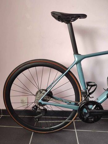 Giant TCR Advanced Pro Disc 1 Di2 2023 2023 Road & Gravel d'occasion — image 3 sur 6