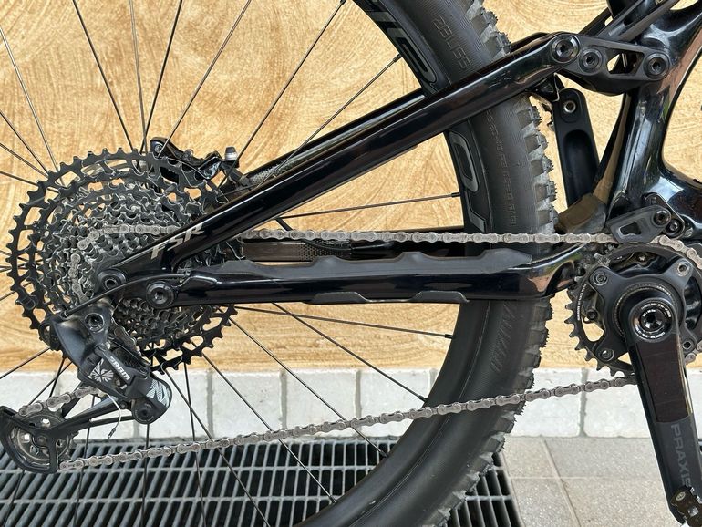 Used Specialized Turbo Levo SL Comp Carbon 2021 2021 Mountainbike, Black, 29 — image 7 of 15