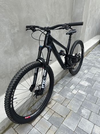 Canyon Spectral 29 CF 8 2022 2022 Mountainbike usato, Nero — immagine 4 di 8