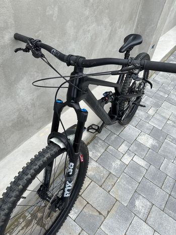 Canyon Spectral 29 CF 8 2022 2022 Mountainbike usato, Nero — immagine 8 di 8