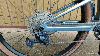 Used Canyon Lux Trail 2024 Mountainbike, Light Gray — image 8 of 9