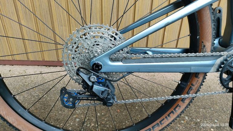 Used Canyon Lux Trail 2024 Mountainbike, Light Gray — image 8 of 9