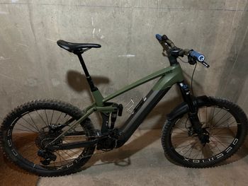 Käytetty CUBE Stereo Hybrid 160 HPC TM 750 27.5 20" SRAM GX Eagle AXS 2022 MTB