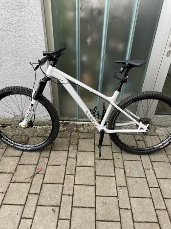 Used Canyon Stoic 2 2021 Mountainbike, White — image 3 of 6