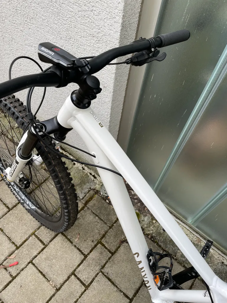 Used Canyon Stoic 2 2021 Mountainbike, White — image 1 of 6
