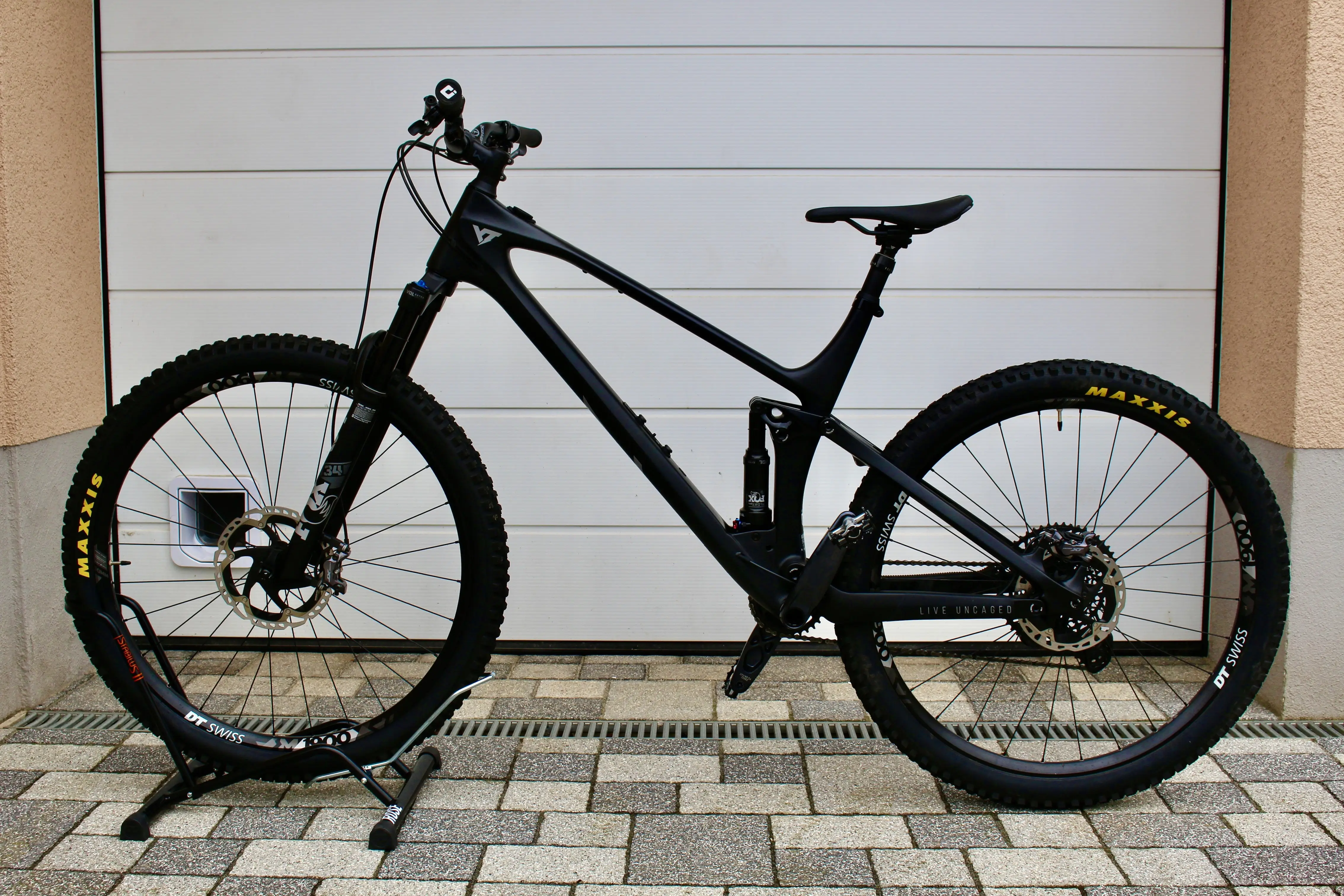 YT Industries Izzo Core 3 wykorzystywany w XXL buycycle Polska