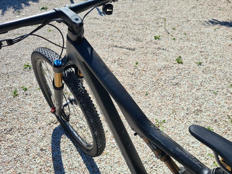 Used Orbea OIZ M-TEAM AXS 2024 2024 Mountainbike, Black, 29 — image 6 of 10