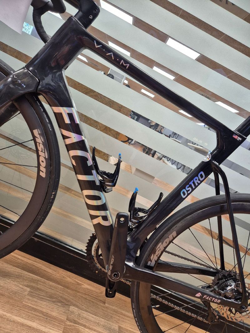 Used Factor Ostro Shimano Dura Ace Di2 2023 Road & Gravel, Black — image 14 of 15