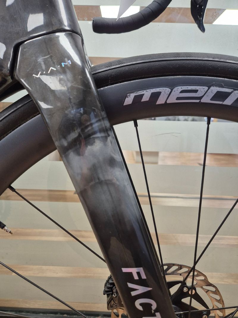 Used Factor Ostro Shimano Dura Ace Di2 2023 Road & Gravel, Black — image 15 of 15