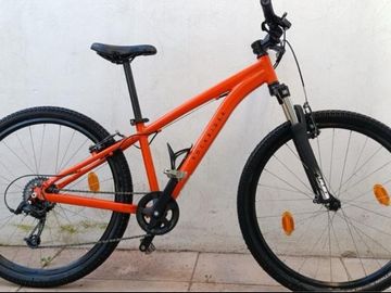 Rockrider ST 500 2021 Mountainbike usato, Arancione — immagine 1 di 3